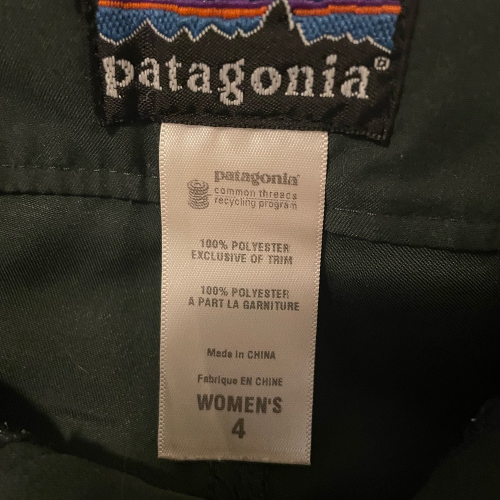 Patagonia army green capris - Picture 3 of 7
